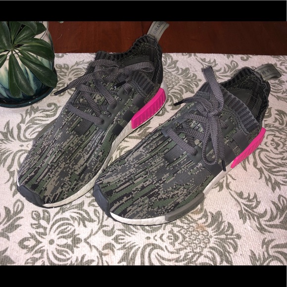 Men’s NMD R1 Utility Grey Camo - Picture 2 of 5
